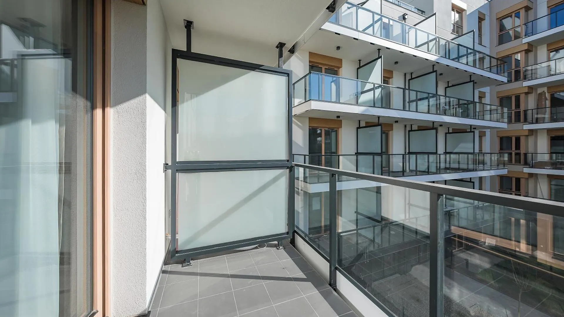 Hello Apartments Porto With Private Parking And Fitness Room Gdansk